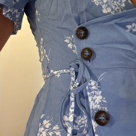 Blue Floral Button-Down Dress - Picture 3 of 3